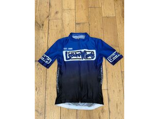 LEISURE WHEELS TEAM 2025 ROAD JERSEY 85 click to zoom image
