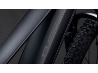 CUBE Reaction Hybrid Pro 800 click to zoom image