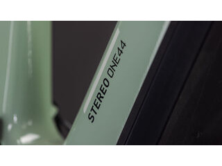 CUBE Stereo Hybrid One44 Hpc Race 800 click to zoom image