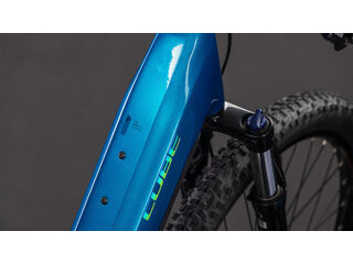 CUBE Reaction Hybrid Performance 600 click to zoom image