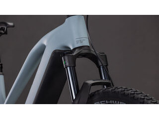 CUBE Reaction Hybrid Race 800 click to zoom image