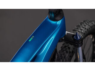 CUBE Reaction Hybrid Performance 600 click to zoom image