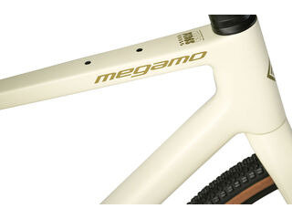 MEGAMO West 10 click to zoom image